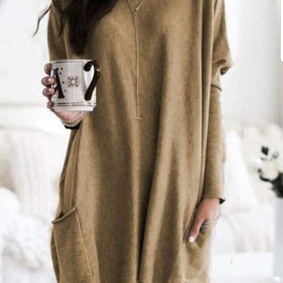 Tops - Khaki Tunic Tee w/2 Pockets